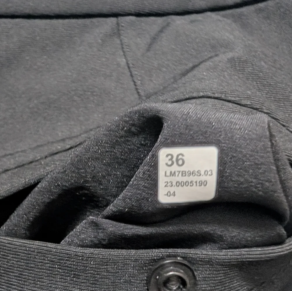 Lululemon Commission Classic-Fit Short 9